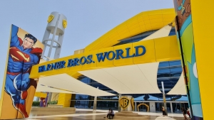 Warner Bros World Abu Dhabi - огромный крытый парк развлечений