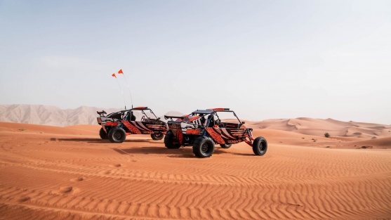 Лучший активный отдых на свежем воздухе в ОАЭ - туры на багги по песчаным дюнам